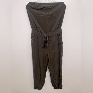 Women’s Strapless jumpsuit L